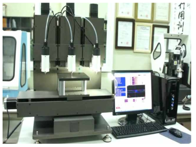 제작된 3 헤드 멀티 노즐형 바이오플로팅 시스템