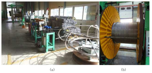 SDSS 연속체 시작품 제작을 위한 용접 및 권취라인 구축 (a) 연속체 시작품 용접 및 권취라인 전경 및 (b) SDSS[Ø15.6(OD)×1.45 (WT)] 연속체 권취 완료 후