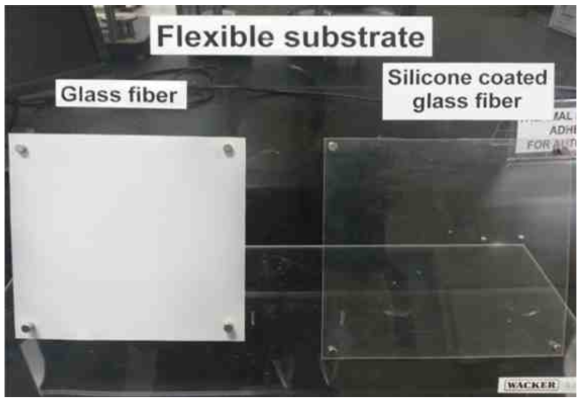 Glass Fiber (왼쪽)와 그 위에 UV 경화 실리콘이 코팅 및 경화된 후 의 사진