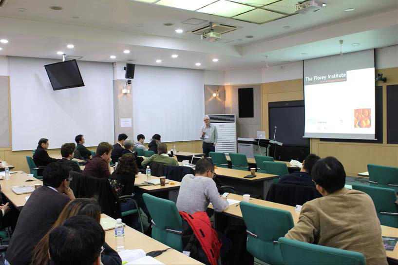 2018년 1월 한국 Workshop 영국 측 연구책임자(Simon Foster교수) 세미나 발표 사진