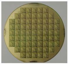 S-band GaN HEMT wafer 사진