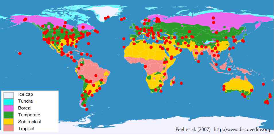 기후대(climate zones)와 국가별 무 자원 분포. 기후대는 Peel et al (2007)에 따름. 전체 무 자원의 분포는 빨간색 원으로 표시