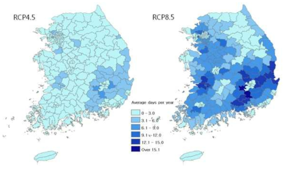 The maps of the risk assessment on high temperature damage for reproduction periods of corn during 2011 to 2100 according to climate change scenario RCP4.5 and RCP8.5