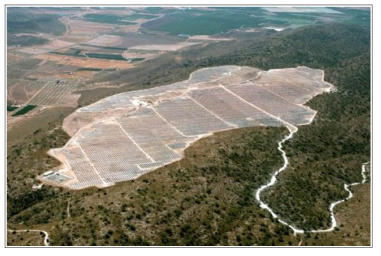 스페인의 Parque Solar Hoya de Los Vincentes, Jumilla 전경, 23MW, 연간 전력 생산 41,600 MWh, 42,000 tons CO2 저감효과 자료: cfs5.tistory.com/upload_control/download.blog