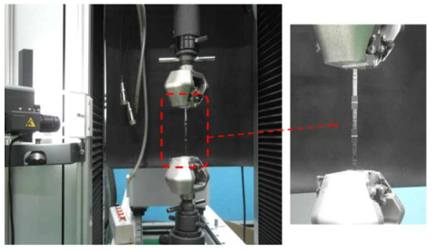 열경화성 Tow prepreg 인장시험 모습