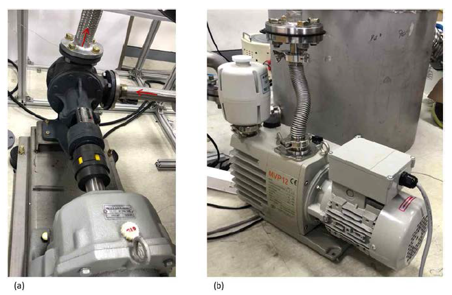 기어식 펌프(좌), 진공 펌프(우)