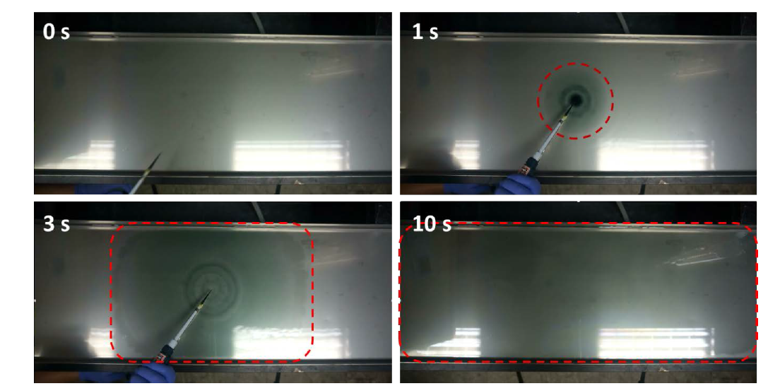 1m-length organic thin film formation on water bath within 10 s