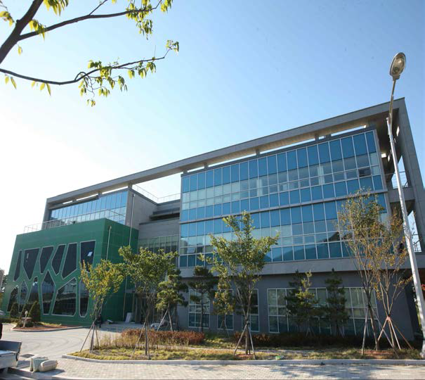 ARTI의 방사선육종연구센터 (2013년 준공, 4900 m2 규모