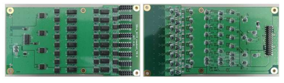 제작된 32채널 X-선 영상 센서 readout (좌): Top Layer, (우): Bottom Layer