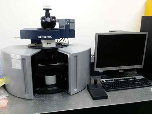 실험에 이용한 SENTERRA confocal Raman system (Bruker Optics)
