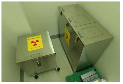 핵의학 핵종 저장함과 폐기함