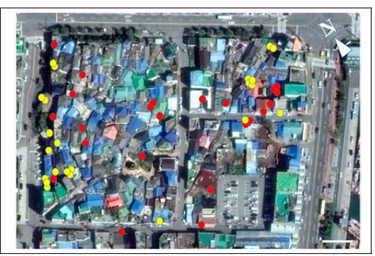 Photographs of the study site (34.8001923 N, 126.3895584 E, 210 m×150 m) located in Dongmyeong-dong, Mokpo-si, Chonnam, South Korea, as obtained using Google Earth Pro. The locations where geckos were found are indicated by yellow for spring and red for summer. White bar=20 m