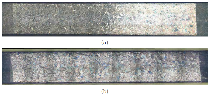 Observation of the irradiated areas (a) 3 dpa, (b) 5 dpa