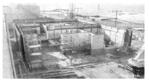 가시와자키 가리와 원전 잡고체 소각로 건물 (※출처 : 월간전기 2009년 3월호)
