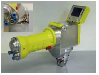 Hand-held processing laser head