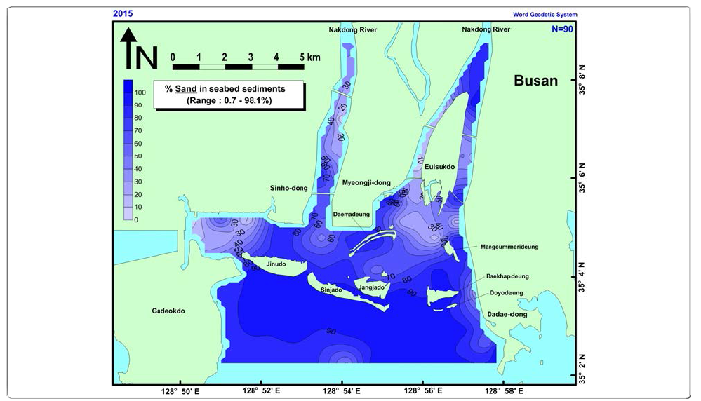 Distribution of sand content(%) in suface sediments in the estuary during summer 2015