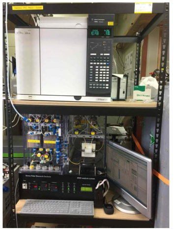 세종과학기지 대기빙하관측동에 설치한 대기 DMS 실시간 분석 장치 (상: GC-PFPD, 하: DMS 전처리 장치)