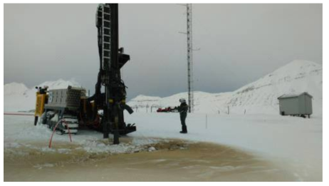 Drilling for the platform of the wind lidar near CCT (5 April 2017)