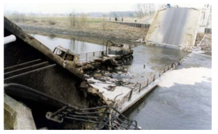 Melle Bridge(1992) (https://newmobility.news/2017/05/17/dossier-28-crumble-bridges-flanders/)