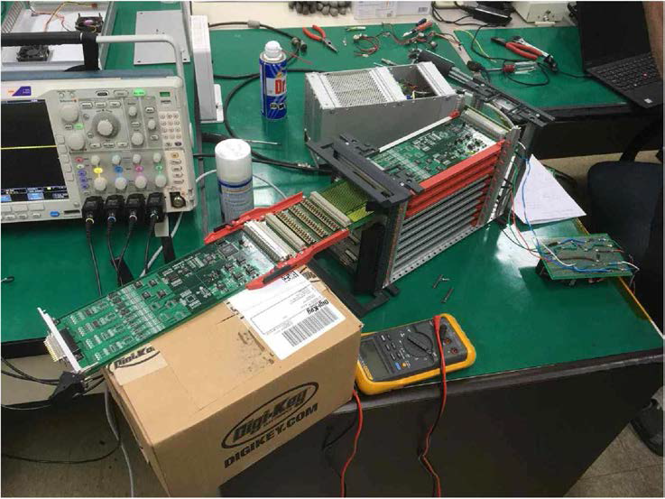 Clock 보드 DC 전압 측정 작업 (extension board 필요)
