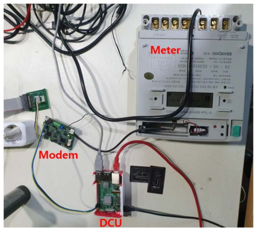 개발보드와 미터기, DCU 연결된 테스트 베드