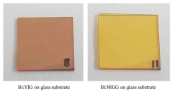 MOD 방식으로 유리 기판 위에 형성된 Bi:YIG 박막과 Bi1Fe4Ga1Nd2O12 (Bi:NIGG) 박막 샘플 사진