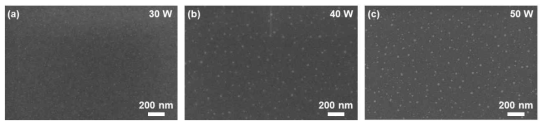 스퍼터링 증착 파워가 (a) 30 W, (b) 40 W, (c) 50 W 인 MoSe2 표면의 SEM 이미지