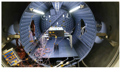 6U 큐브 위성 열진공시험 설치 형상