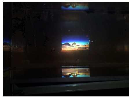 Light diffuser film B08에 투사된 영상을 수면에 비춘 모습