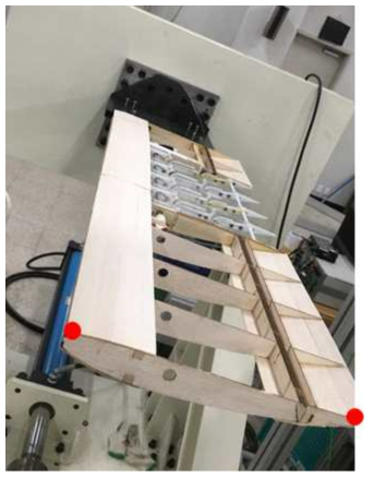 모핑 플랩을 가진 날개 구조시험도