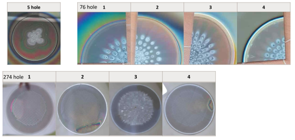 샤워헤드의 홀 수가 증가함에 따라 박막 표면 홀 전사 양상의 변동을 나타낸 스냅샷 사진들