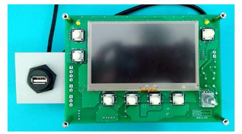 USB 포트 확장형 HMI LCD