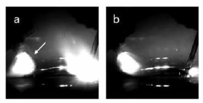 TIG arc blowing at an electrode distanceCD) of 15 mm in HG-MAG hybrid welding (a) 0 ms, base current phase (b) 2 ms, peak current phase