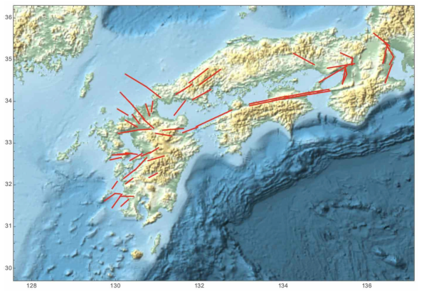 우리나라에 영향을 미칠 가능성이 높은 일본 규슈와 혼슈 일부 지역의 50개의 활성 단층들. 규슈 지역에서는 규모 6.5 이상의 지진이 발생 가능한 단층들을 선별하였고, 혼슈 지역에서는 규모 7.0 이상의 지진이 발생 가능한 단층들을 선별 하였다. 참고로 우리는 이 지도에 표기된 모든 단층의 J-SHIS 웹에서 소개한 모든 시나리오에 대한 지진파 전파 시뮬레이션을 계산하였다