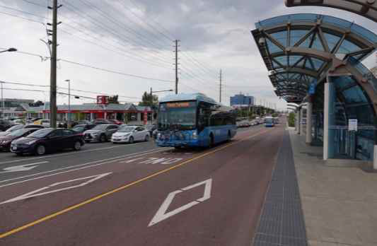 캐나다 BRT 차로 (Liu, 2017)