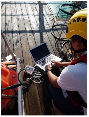 자료 확인 및 해저지진계 점검