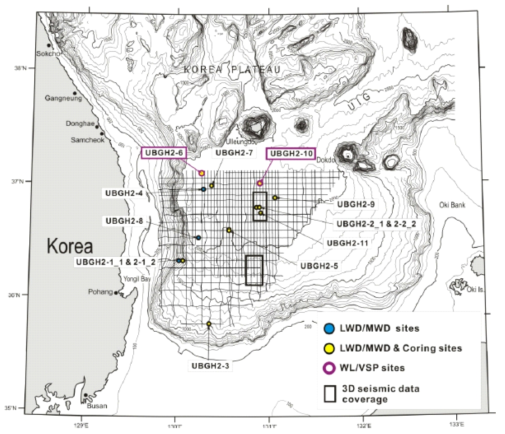 Locations of 2D and 3-D seismic lines for the exploration of gas hydrates in the East Sea, 2005. (류병재, 2016)