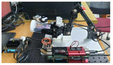 다관절 머니퓰레이터 기반 로봇 믹싱 시스템, 머신 비전, 제어기 하드웨어