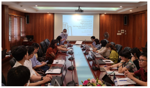 베트남 내의 6개 유관기관에 대한 활용 교육 현장