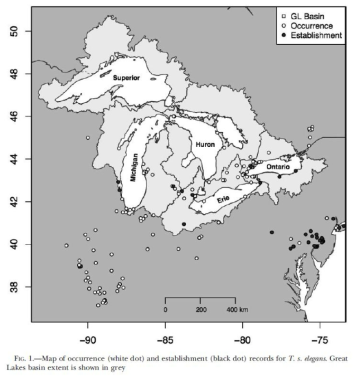 Great Lakes basin에서 붉은귀거북의 발견된 지점과 번식이 진행된 지점(흰색점은 발견 지점이고, 검은색 점이 번식까지 확인된