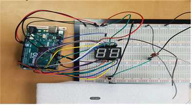 프로토타입 회로 (MCU, 온도센서, 트렌지스터, 7 세그먼트)