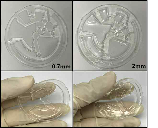 채널 높이 0.7mm과 2mm의 디스크 타입 마이크로 플루이딕 칩 이미지