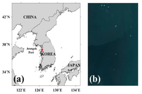 전처리 기법에 따른 해상물체 탐지 비교 결과. ATREM 기법 및 FLAASH 기법 적용 (a)-(b) 엔드멤버 추출결과 및 (c)-(d) 선박탐지 유사도 산출 결과