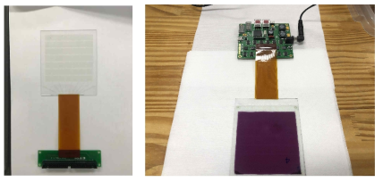 3차 실리콘 일관 공정을 통해 제작된 7 x 7 픽셀 어레이 전기변색 소자 하판 및 구동보드와 체결된 완성 소자